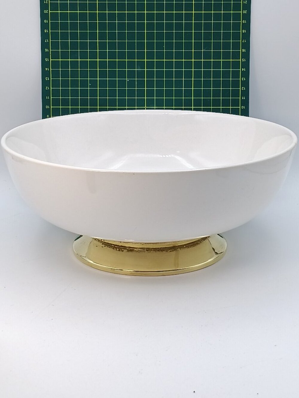 Vintage 1950s Large Kenilworth White Bowl Brass Pedestal Homer Laughlin 10" Dish